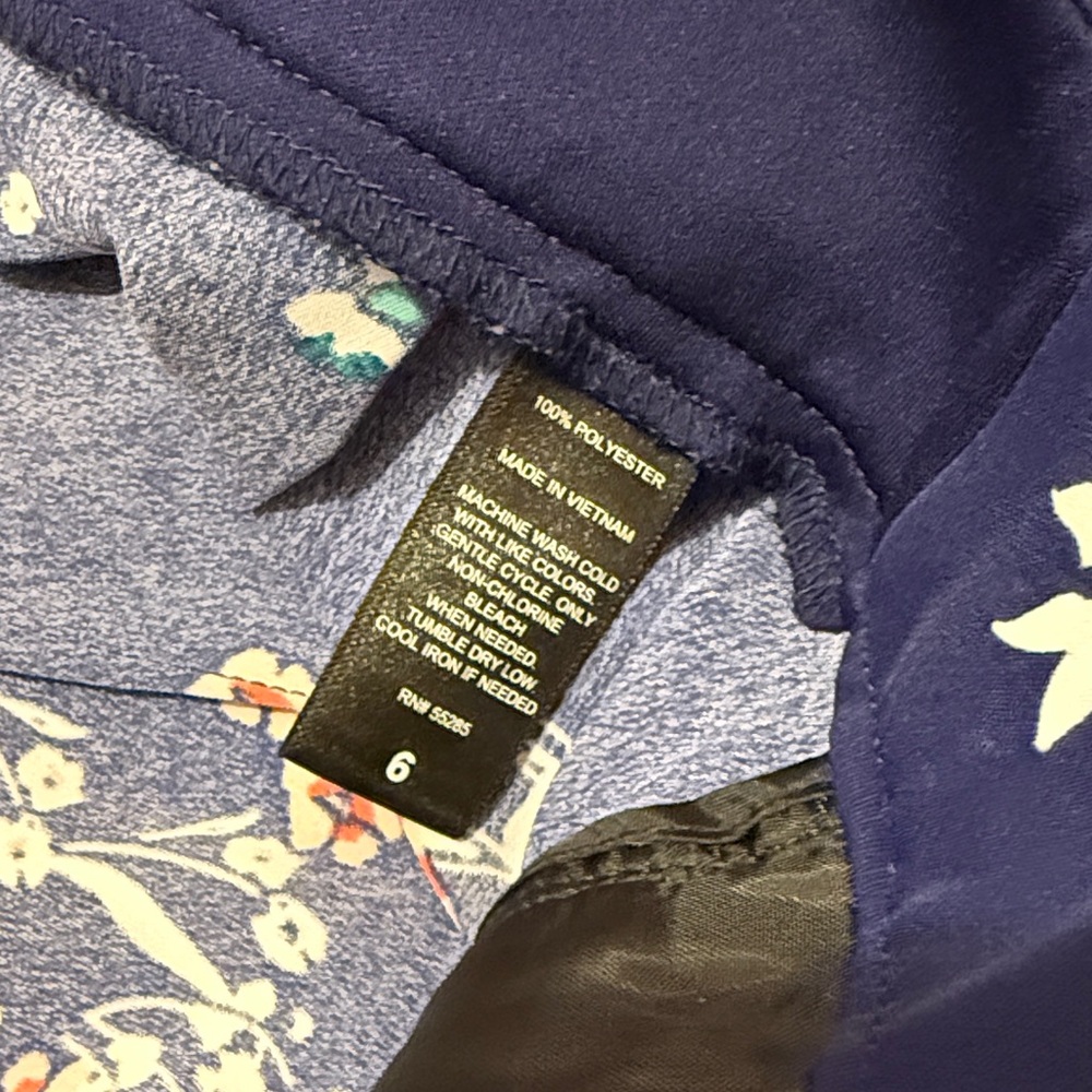 Express Navy Floral Jumpsuit - Picture 3 of 7